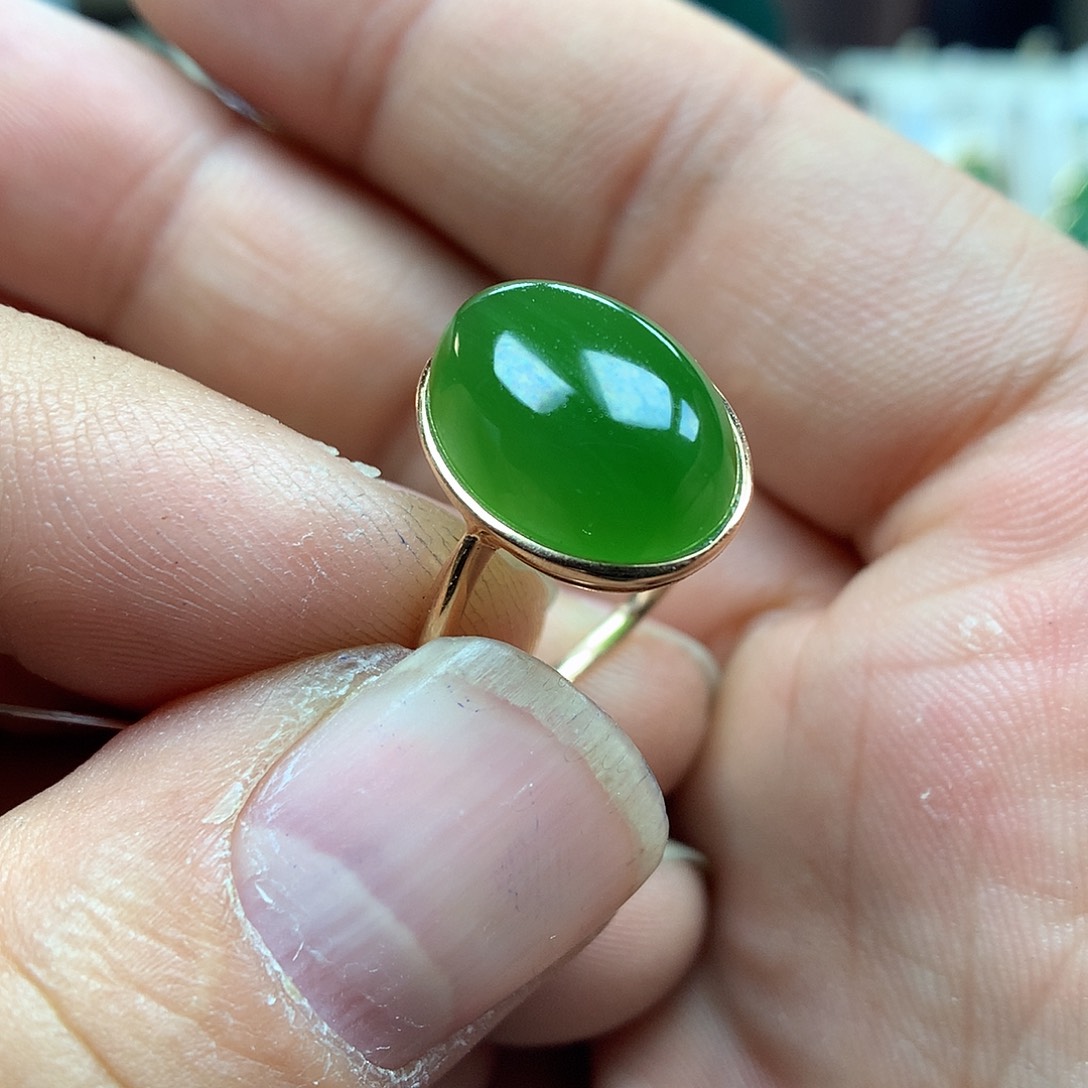 和田玉（碧玉）戒指18K金镶嵌10×14