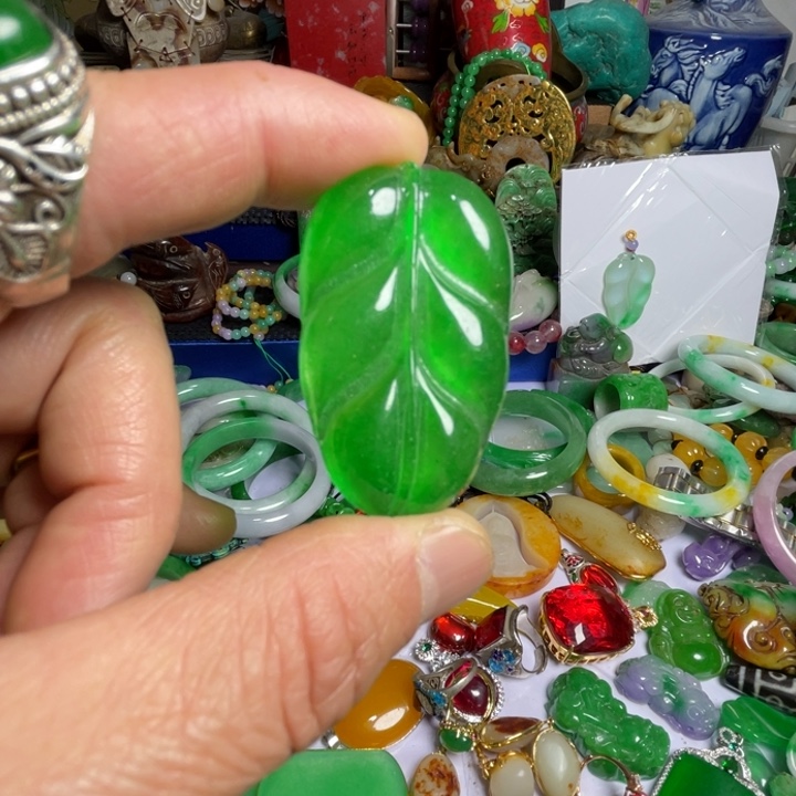 想***福滴血莲花菩提吊坠