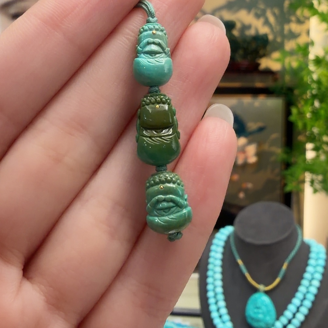 绿松石未镶嵌颈饰