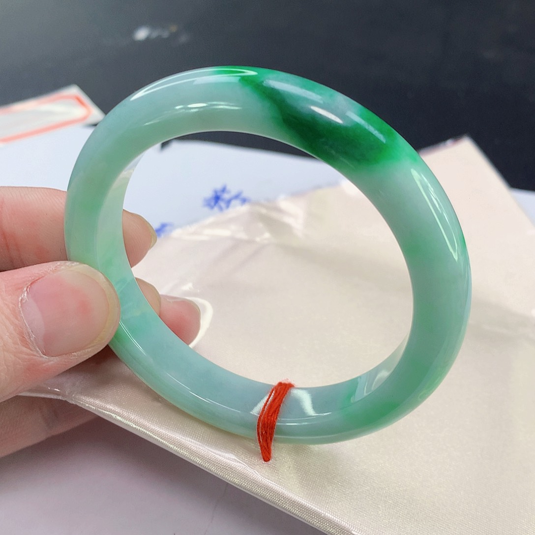 翡翠手镯未镶嵌045缅甸天然翡翠A货