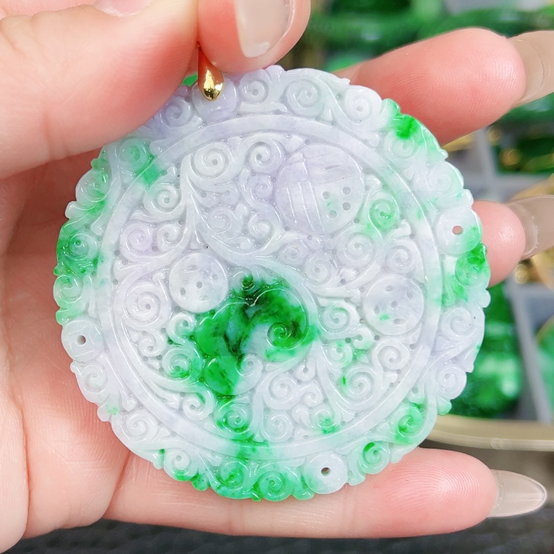 翡翠颈饰未镶嵌吊坠