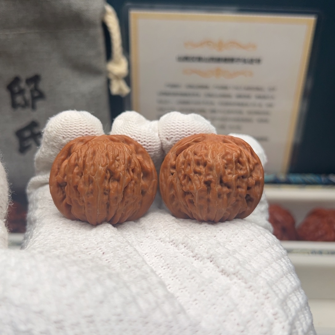 文玩核桃吊坠汉高楼37