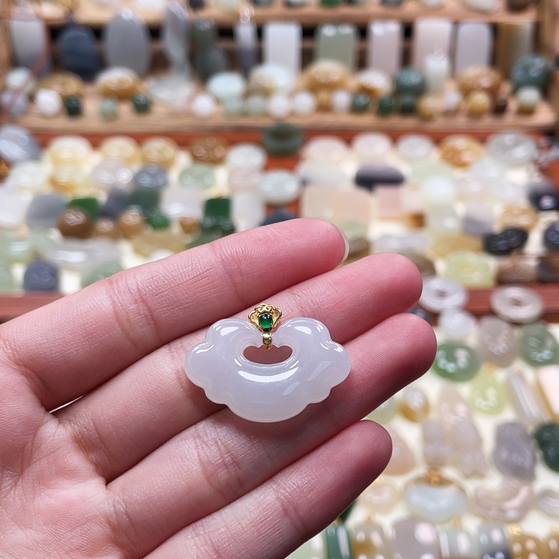 和田玉18K金镶嵌吊坠(不含链)