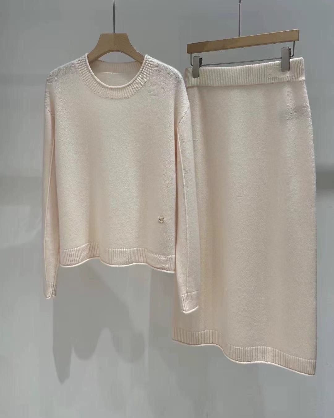 [LP]  时尚套装轻奢时尚百搭白色长袖套装秋冬休闲针织 0011