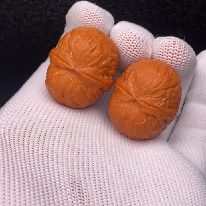 文玩核桃把件蛇皮元宝