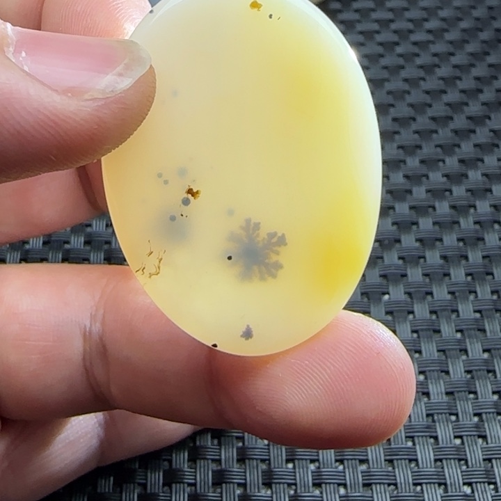 北***1玛瑙/玉髓未镶嵌颈饰