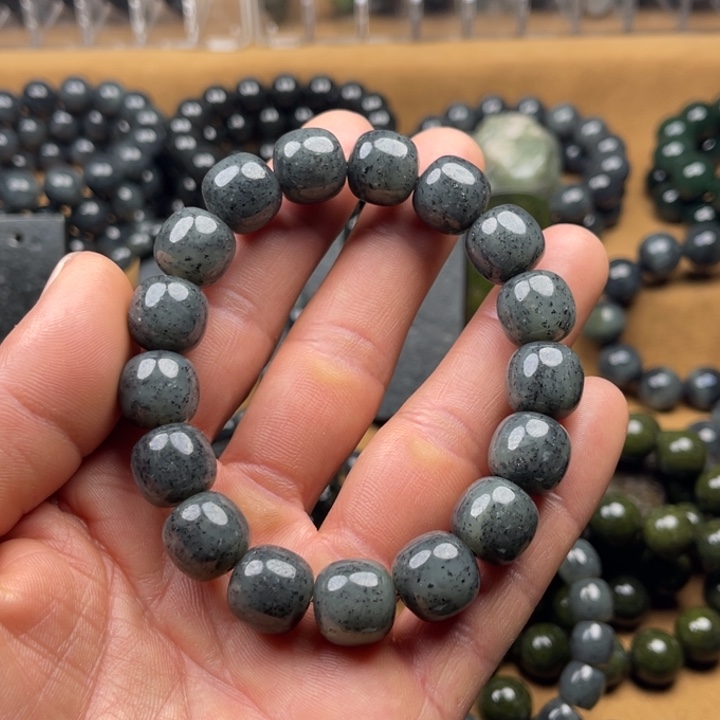 ****]和田玉未镶嵌手串