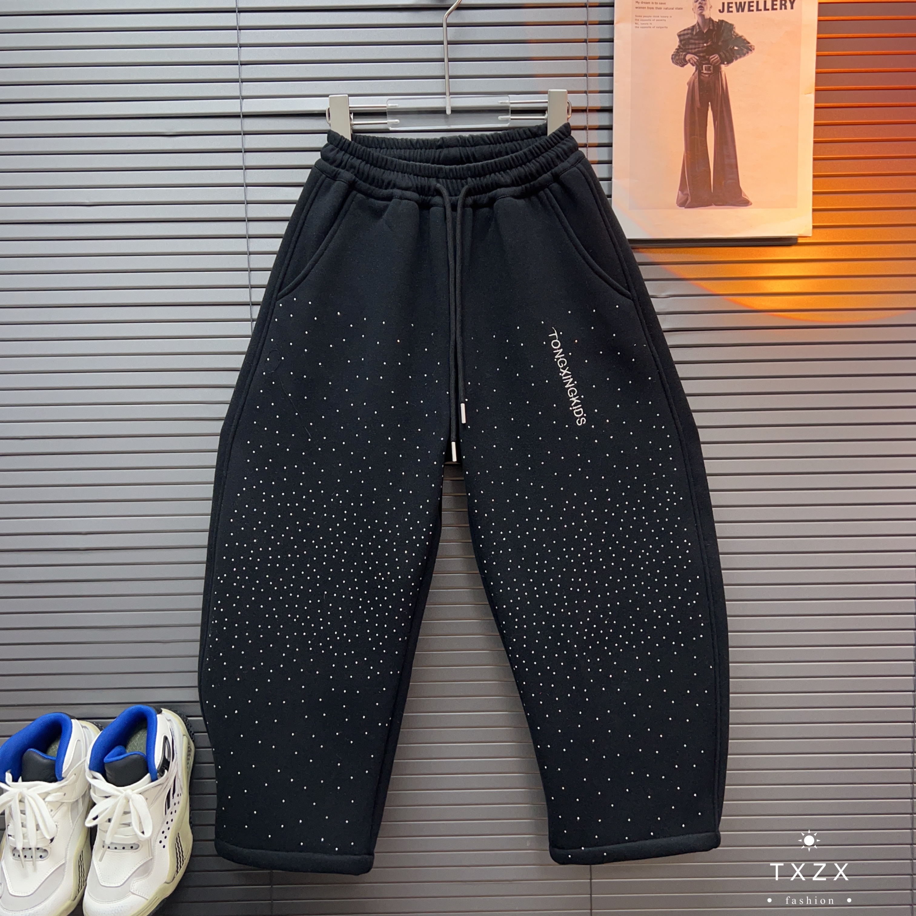 TX-25DK262冬季新高奢定制款中大童加绒加厚卫裤百搭休闲弯刀裤潮