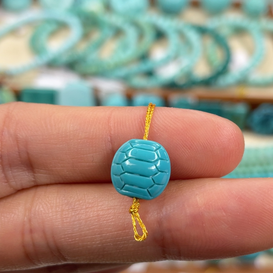 绿松石未镶嵌挂件