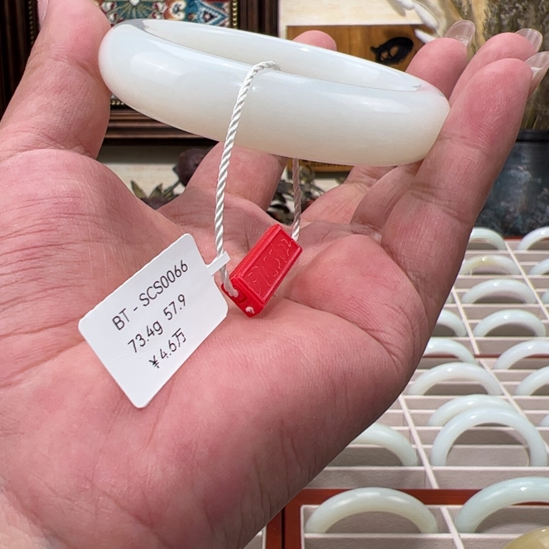 和田玉未镶嵌手镯天然新疆和田玉羊脂玉小宽胎