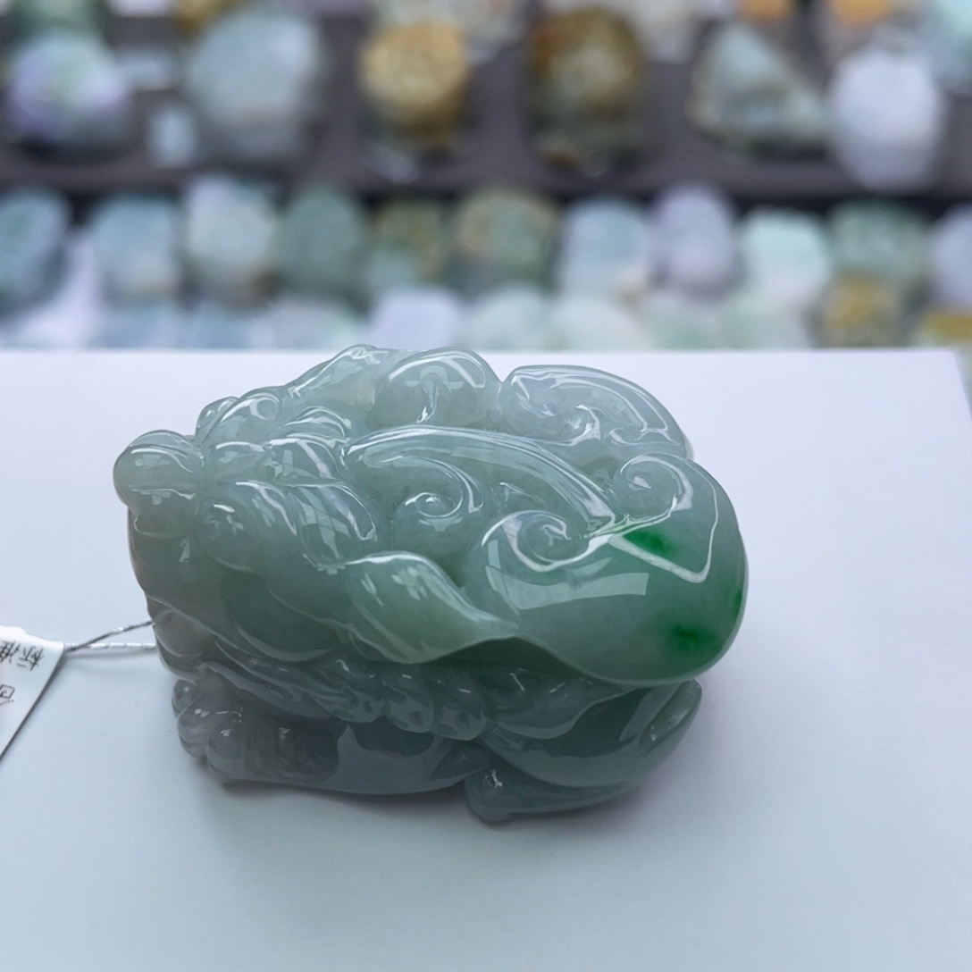 翡翠颈饰未镶嵌貔貅