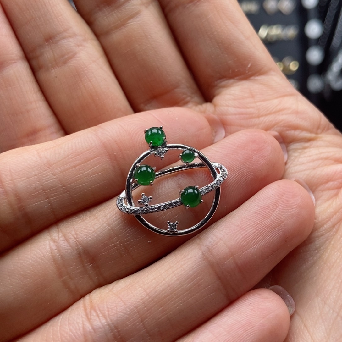 翡翠耳饰银S925镶嵌翡翠首饰