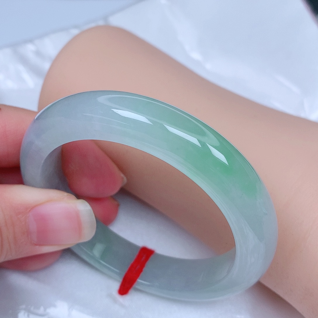 【闪购商品】翡翠手镯未镶嵌，52