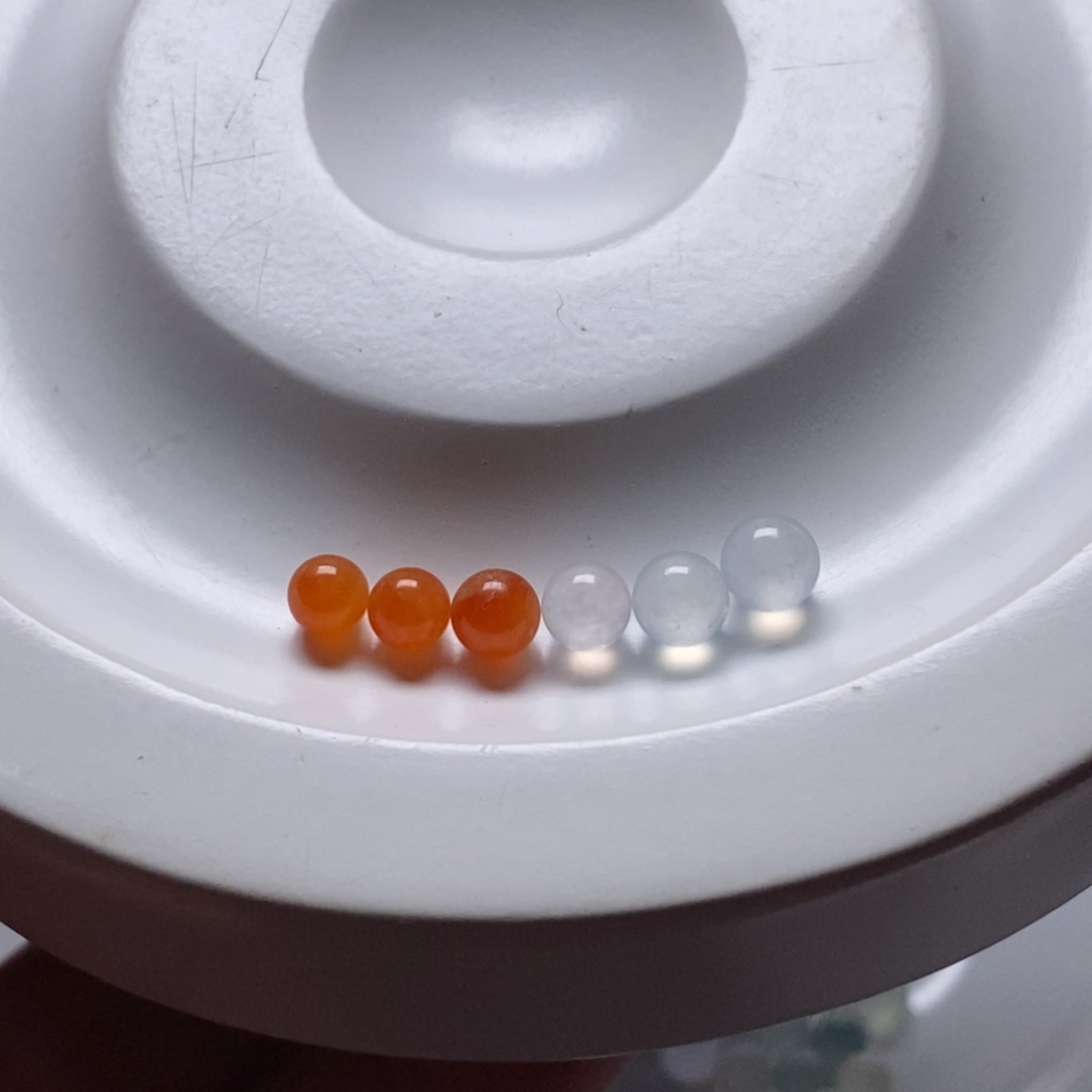 翡翠散珠嘉*?天然翡翠A货散珠