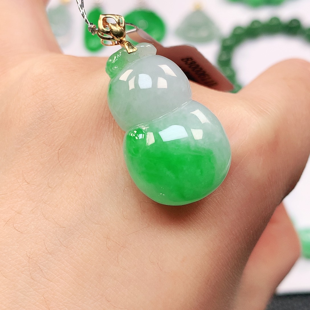 吊坠(不含链)18K金镶嵌翡翠