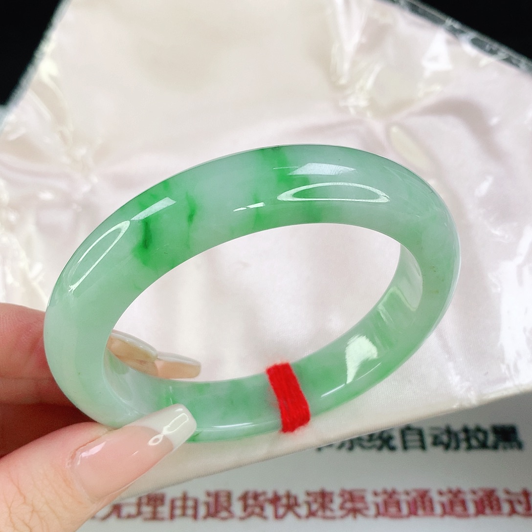 翡翠手镯未镶嵌1077翡翠