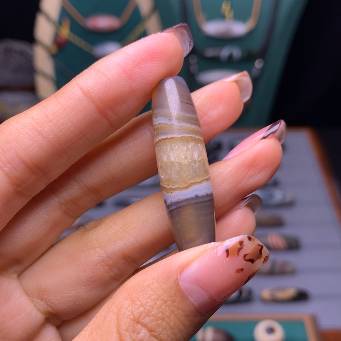 未镶嵌颈饰玛瑙/玉髓