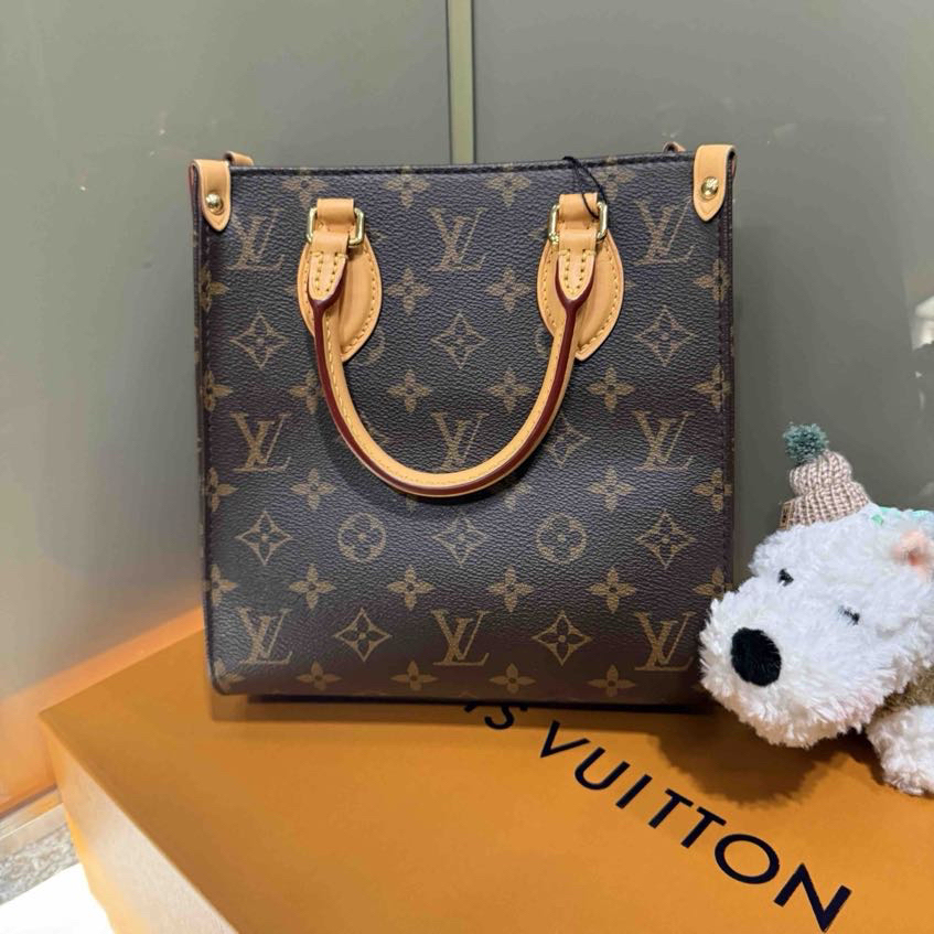 99新 LouisVuitton/路易威登 路易威登老花琴谱芯片斜挎包/8773