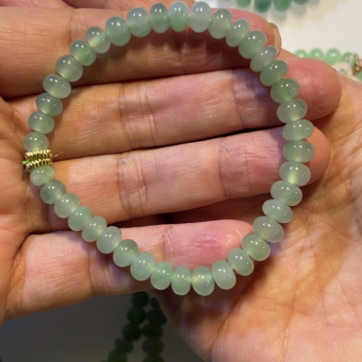 翡翠颈饰未镶嵌串串