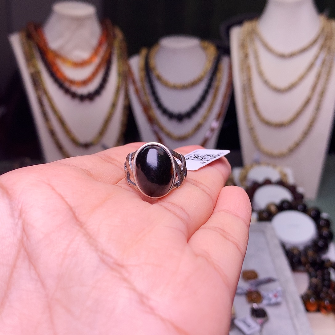 M***5琥珀未镶嵌裸石抚顺琥珀