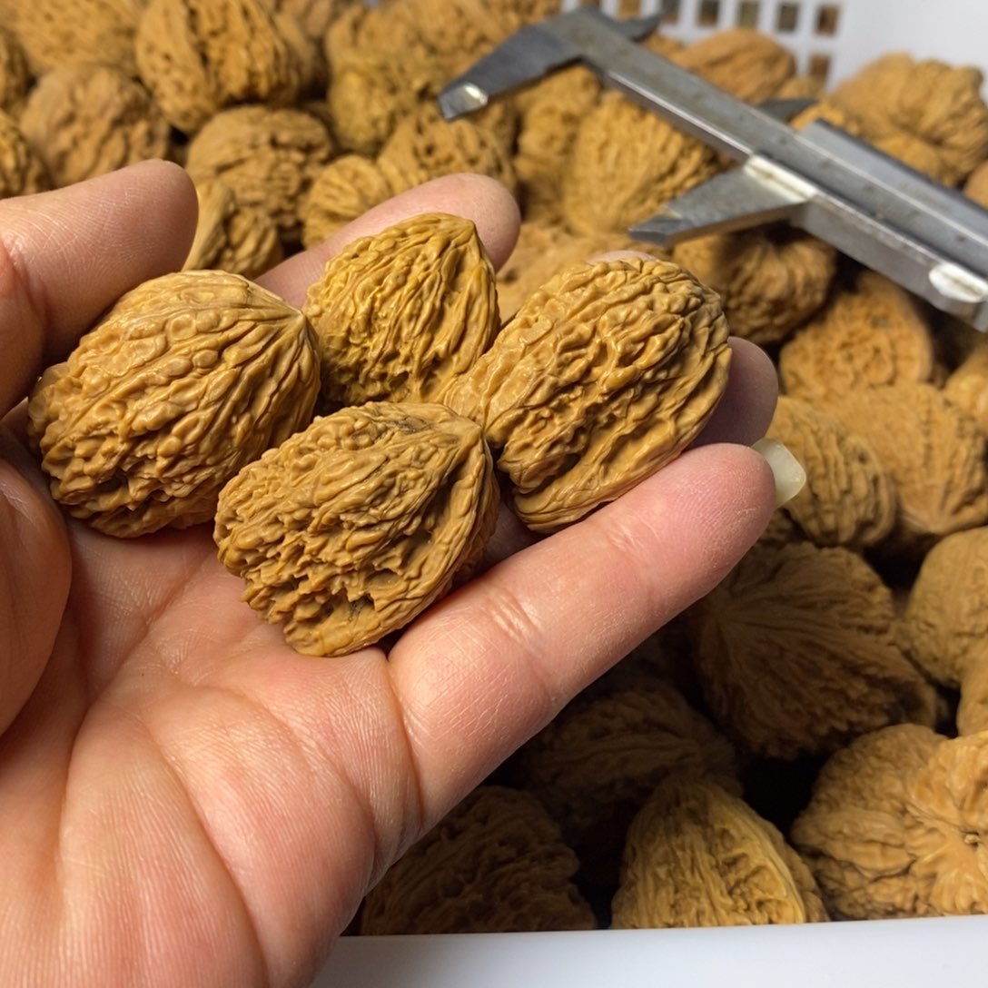 不***阳文玩核桃吊坠文玩