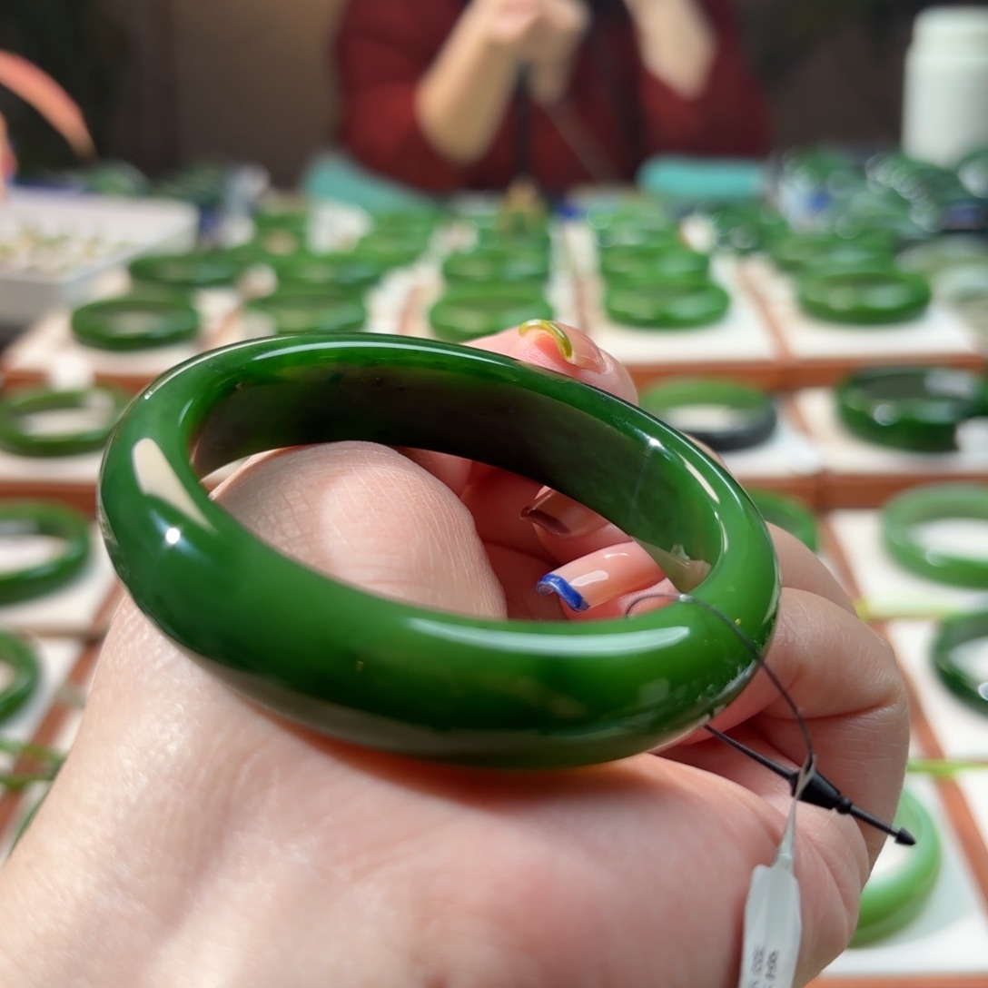 未镶嵌手镯和田玉（碧玉）56-57