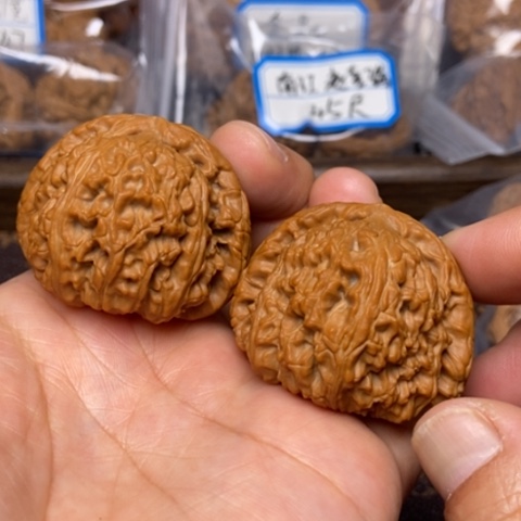 文玩核桃把件白狮子全品43