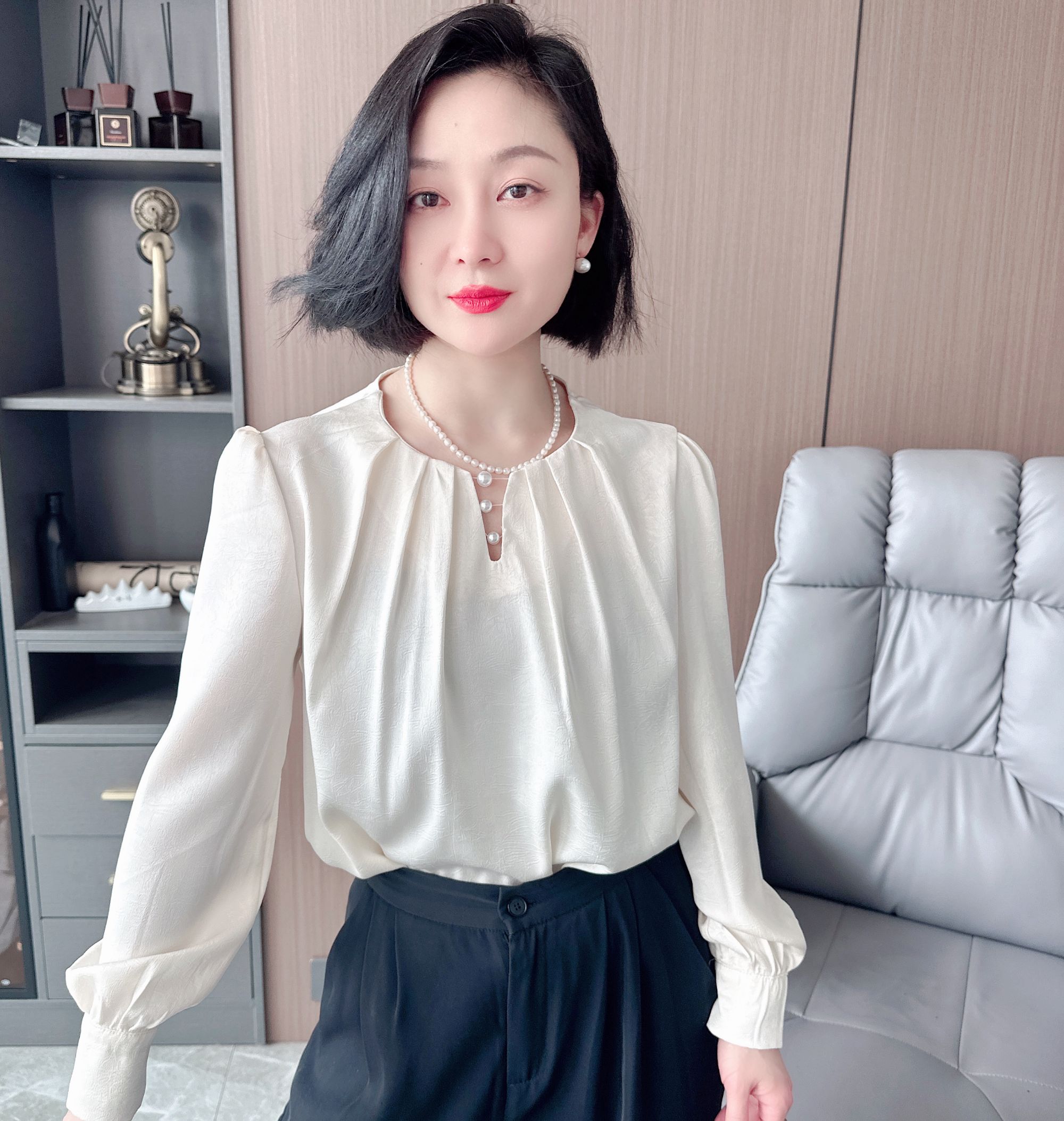 【职业】32姆米真的重磅真丝衬衫！纯色上衣！颜色干净！版型好！