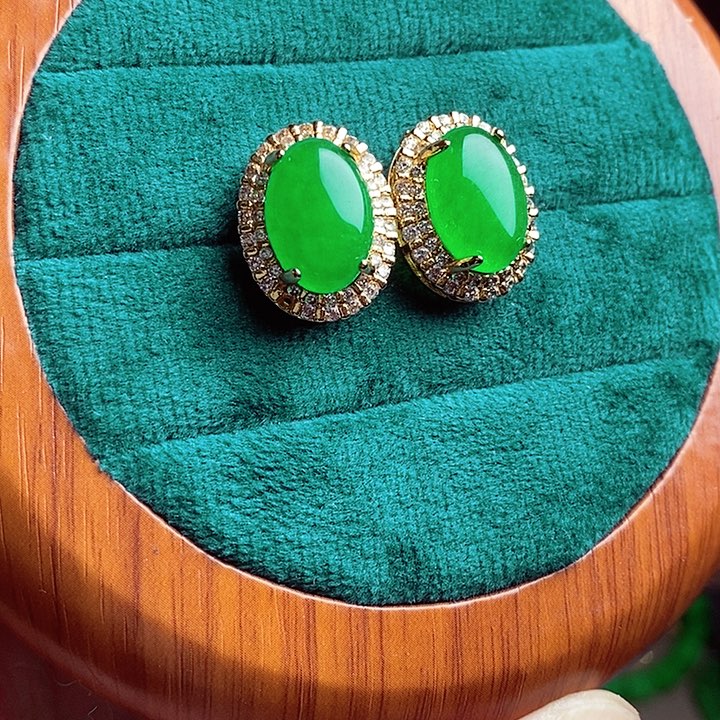 翡翠18K金镶嵌耳钉30