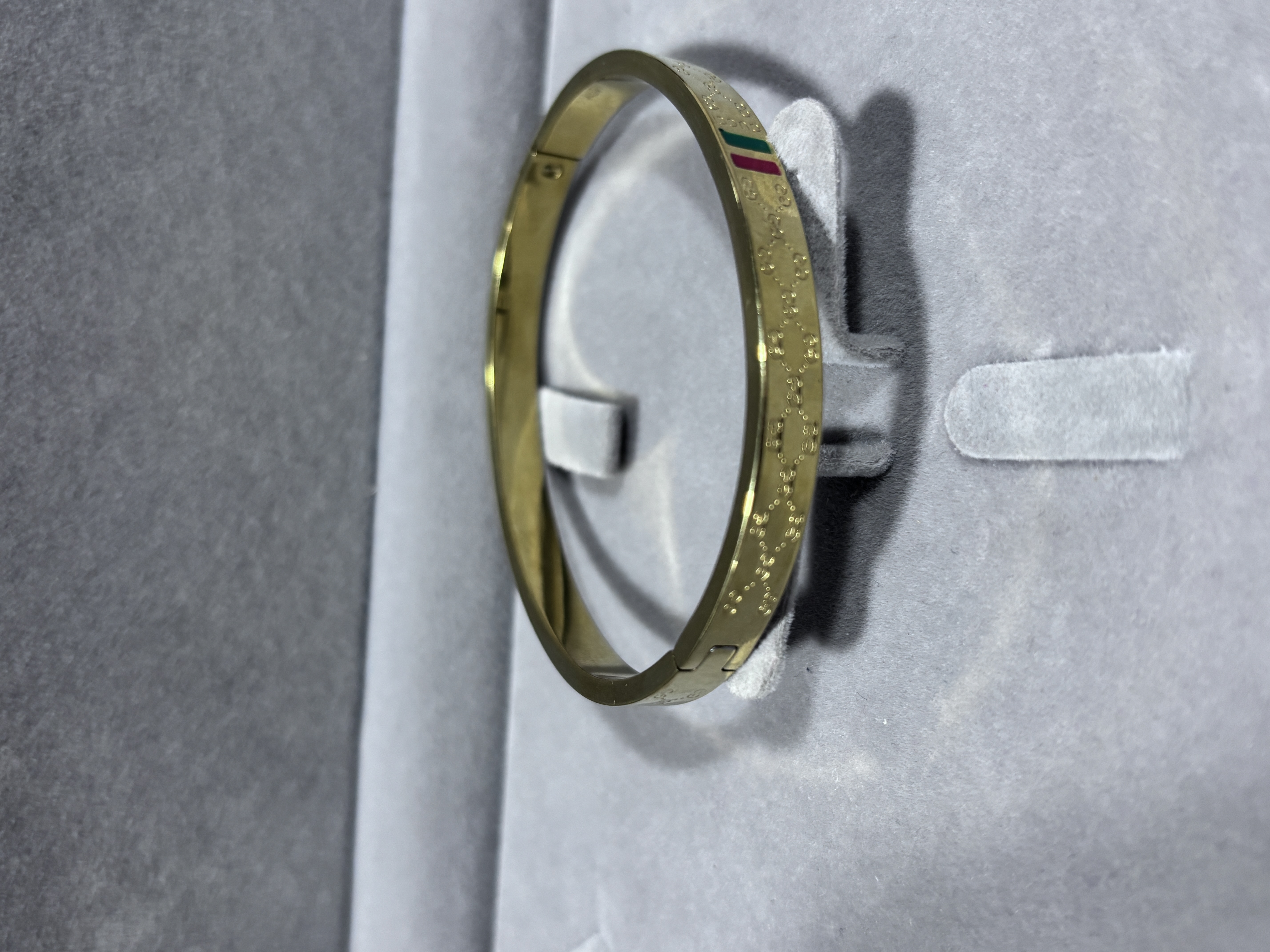 A643金色精工红绿标手镯