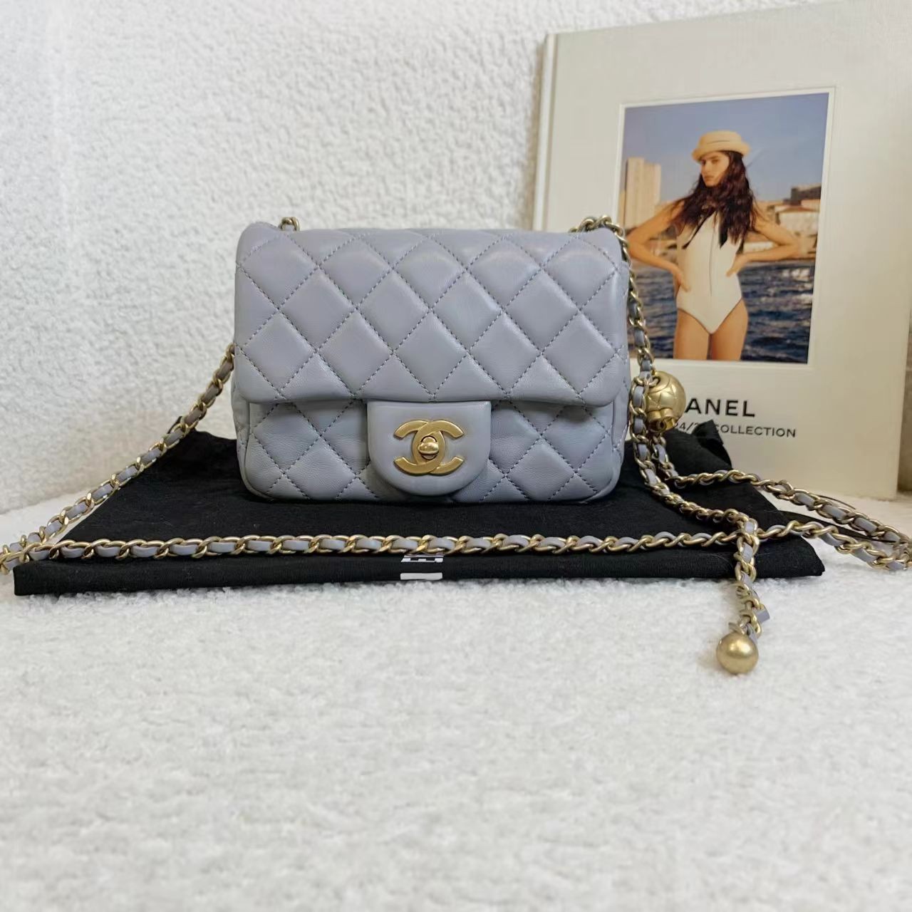 99新 Chanel/香奈儿 壹臻/21B浅灰色羊皮金球方胖子79710680