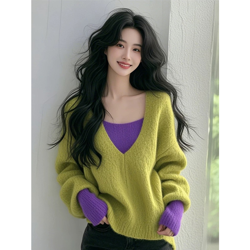 1906冬季时尚漂亮慵懒高级感宽松玫红色上衣v领假两件针织毛衣女