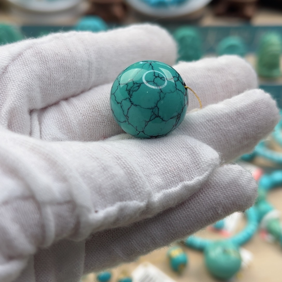 绿松石配饰未镶嵌