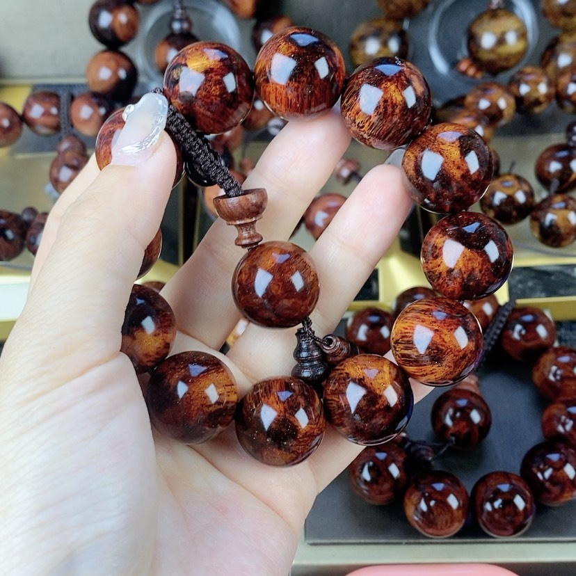 【闪购商品】黄花梨/降香黄檀川*?