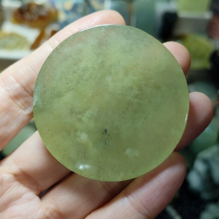 岫玉未镶嵌挂坠款式