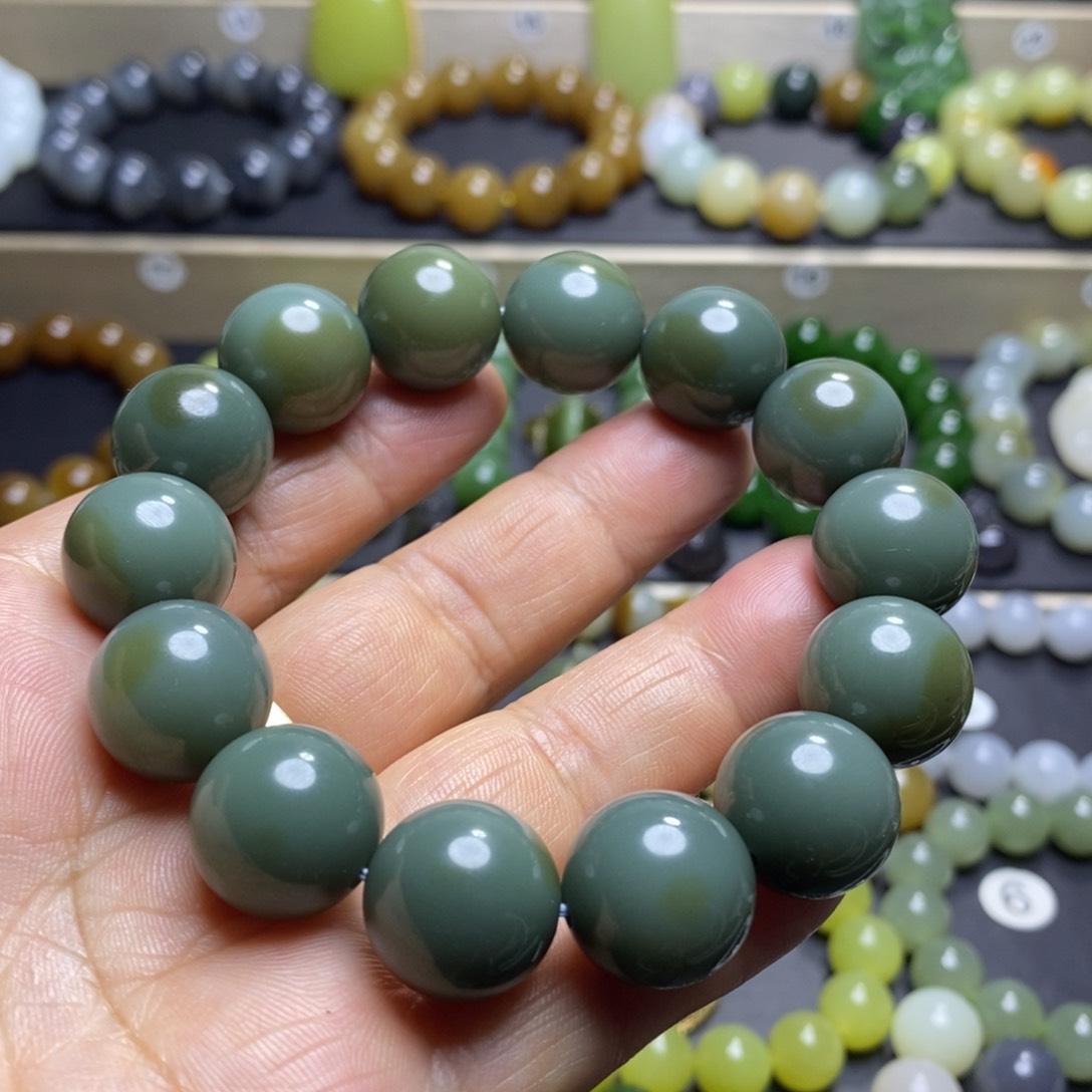 和田玉手串未镶嵌