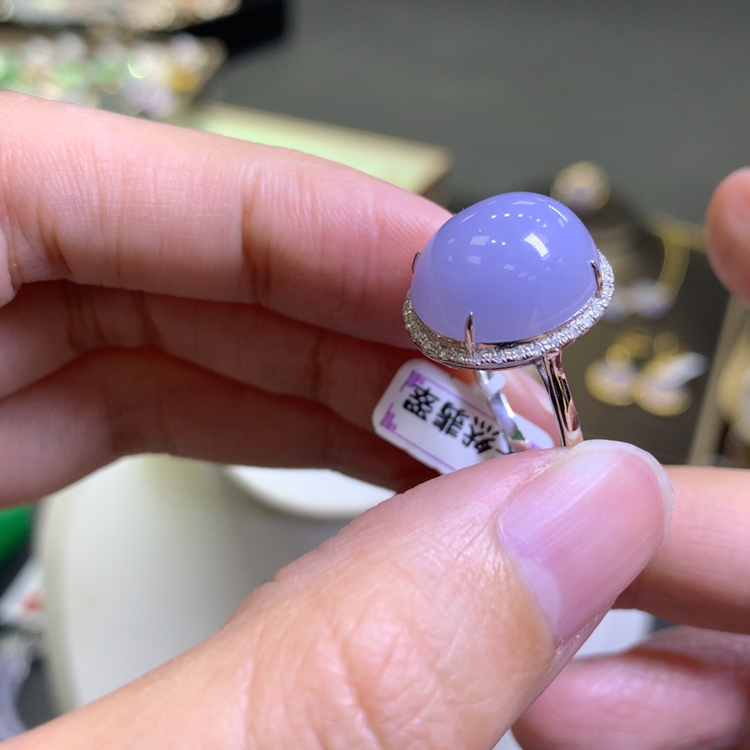 翡翠颈饰18K金镶嵌翡翠吊坠项链