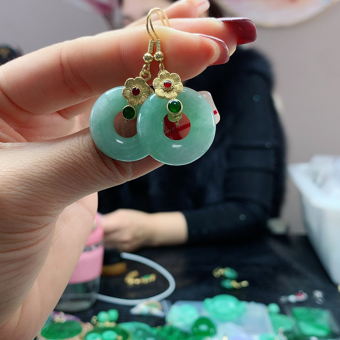 【闪购商品】翡翠耳饰未镶嵌，