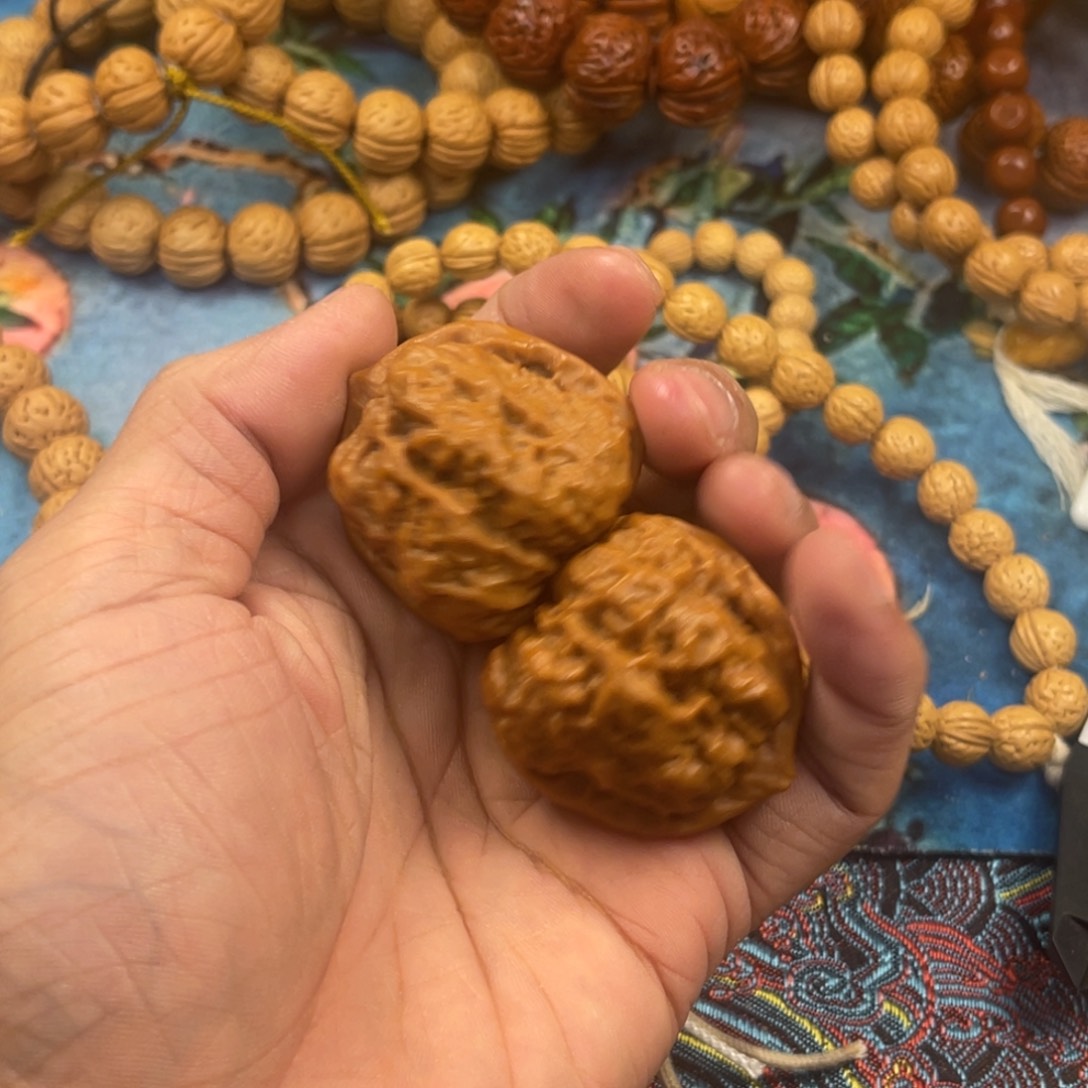 心****文玩核桃吊坠有几十者之子