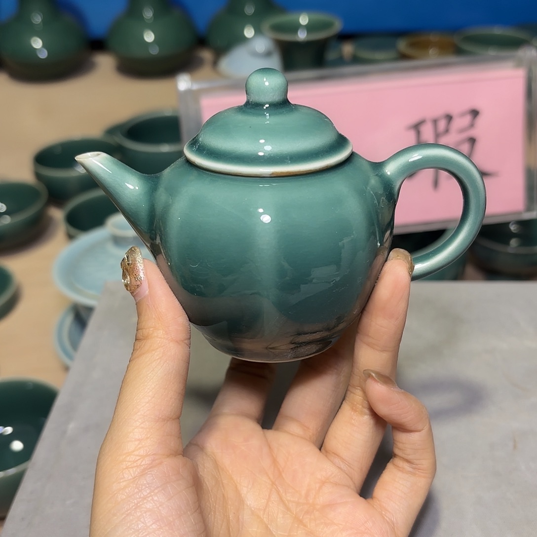 懒***洋龙泉云间青瓷小米茶器