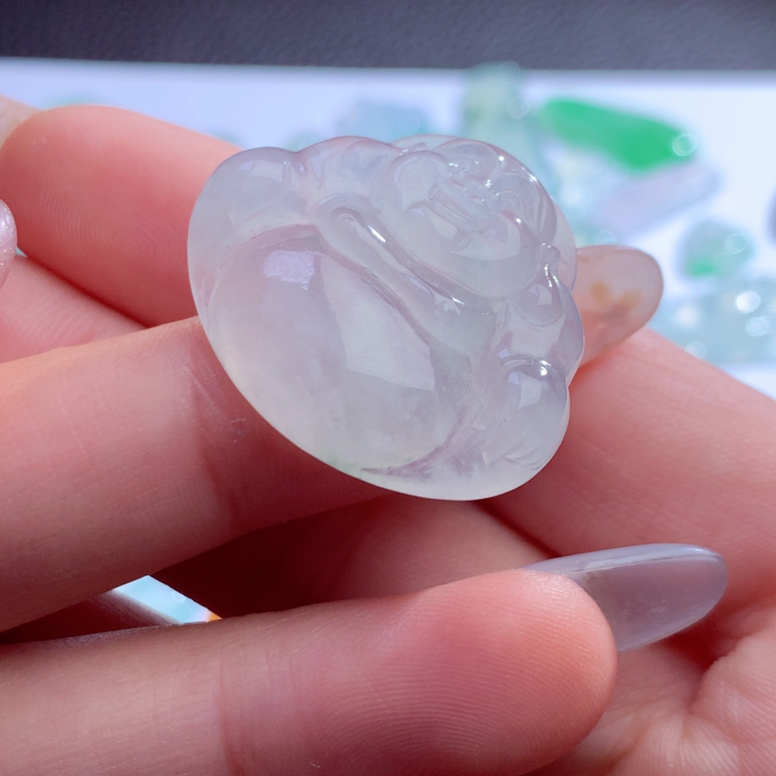 翡翠未镶嵌颈饰缅甸