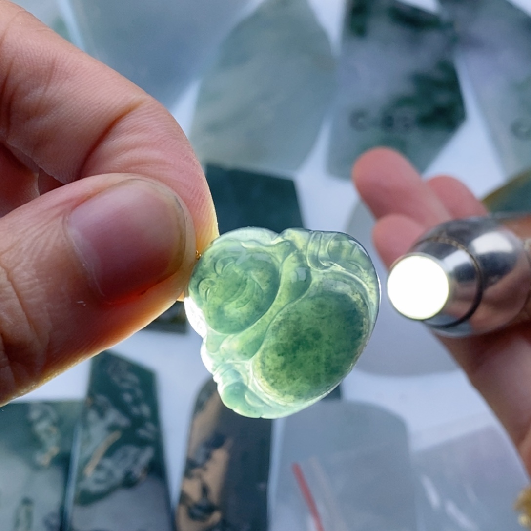 翡翠未镶嵌挂件天然翡翠