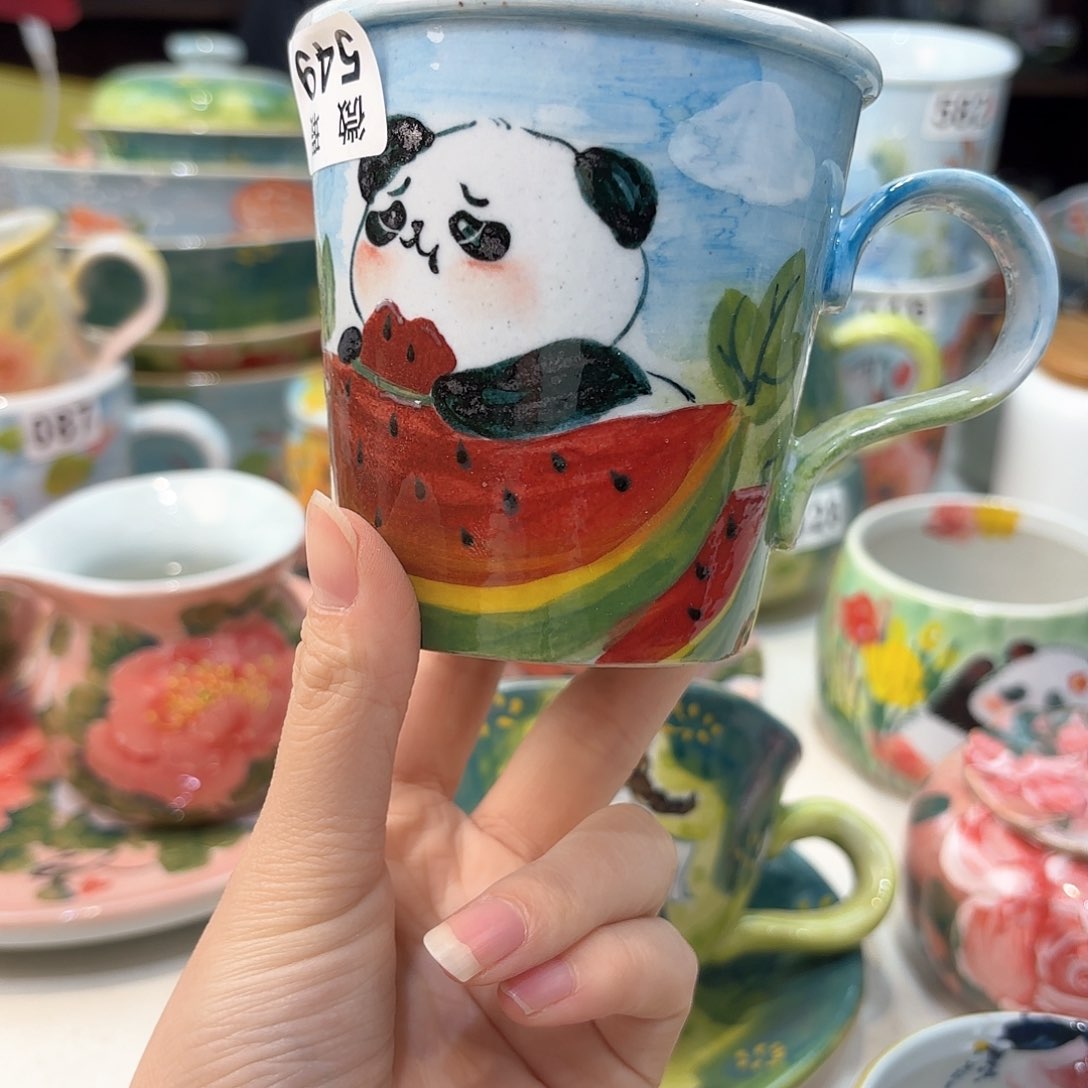 瓷片兔兔好可爱呀打