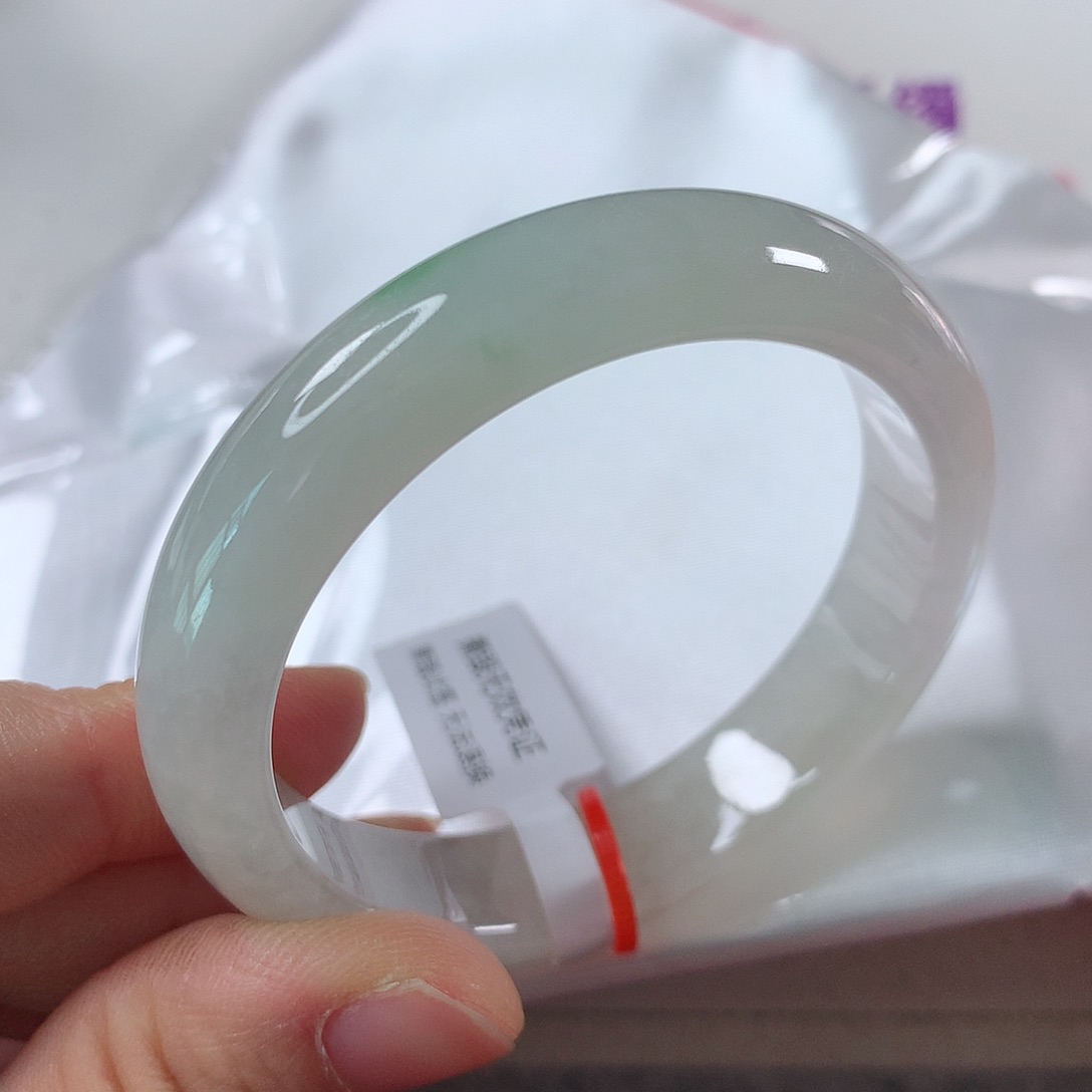 翡翠手镯未镶嵌①⑤③