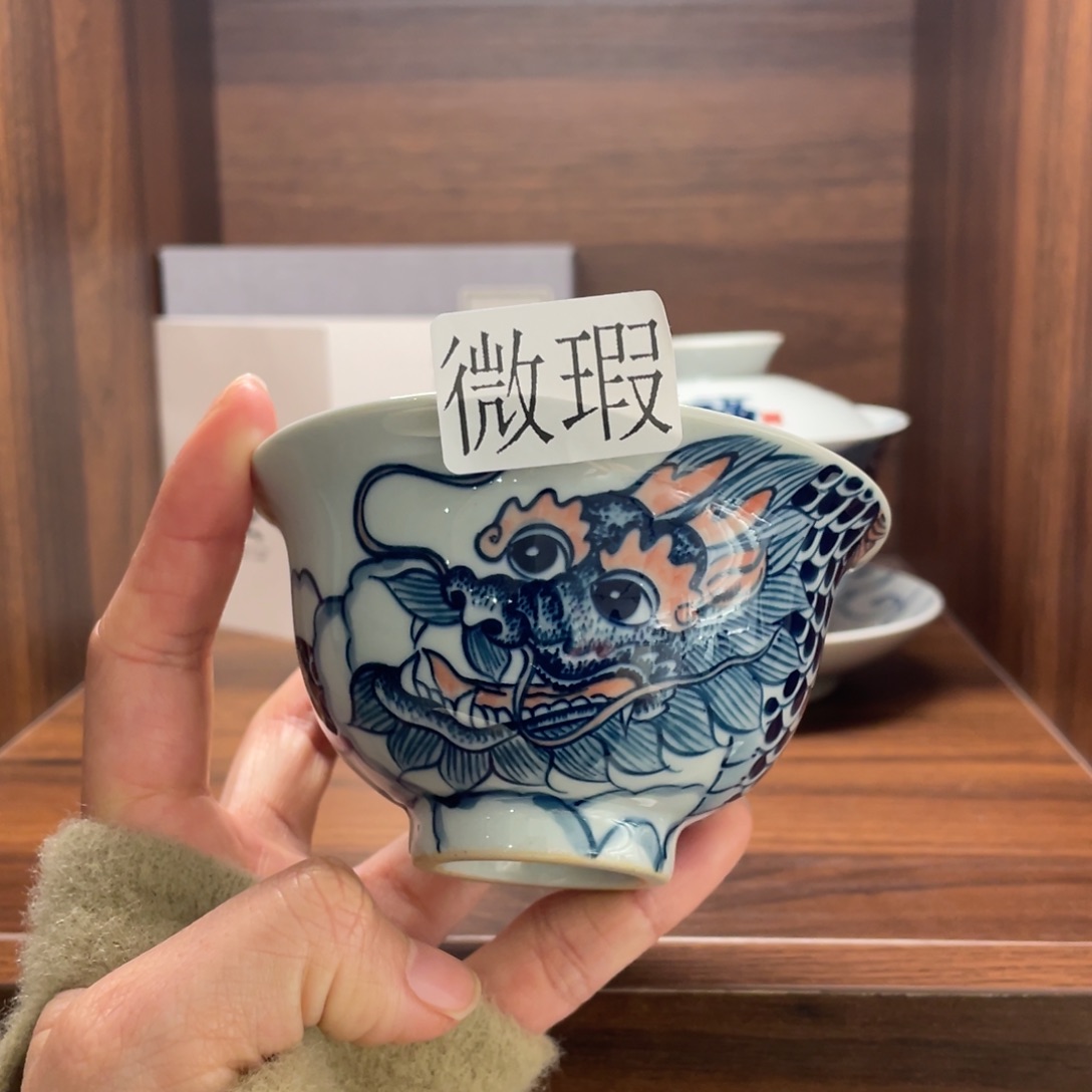 微瑕纯手绘釉下彩