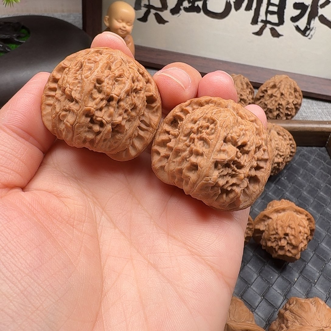 吊坠文玩核桃全品白狮子40