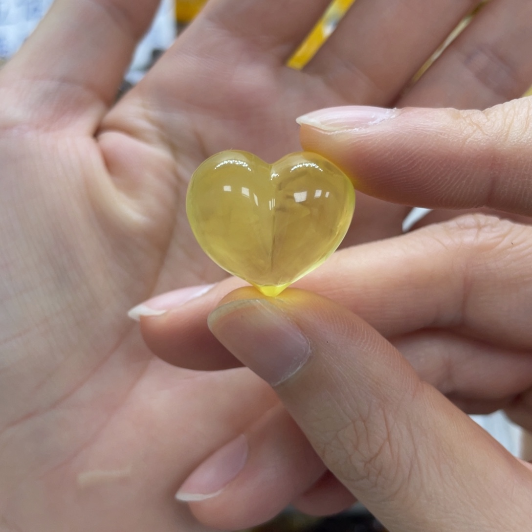 琥珀未镶嵌裸石天然琥珀