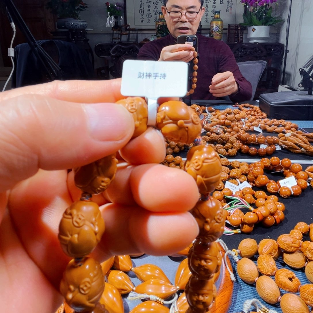 橄榄核吊坠新人在这里