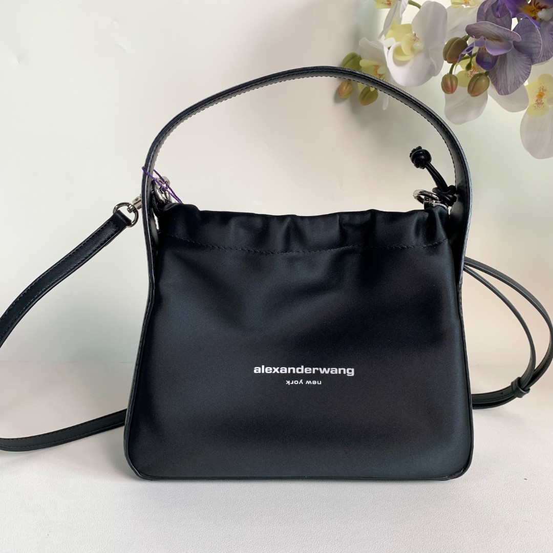 99新 ALEXANDER WANG 【闲置品】Alexander wang手提新款在售 9153