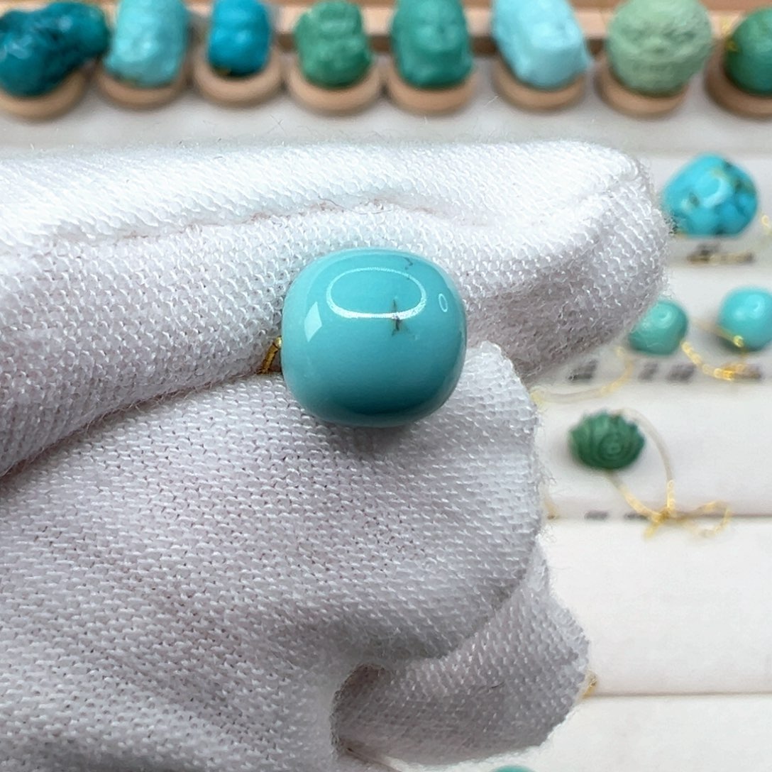 绿松石配饰未镶嵌